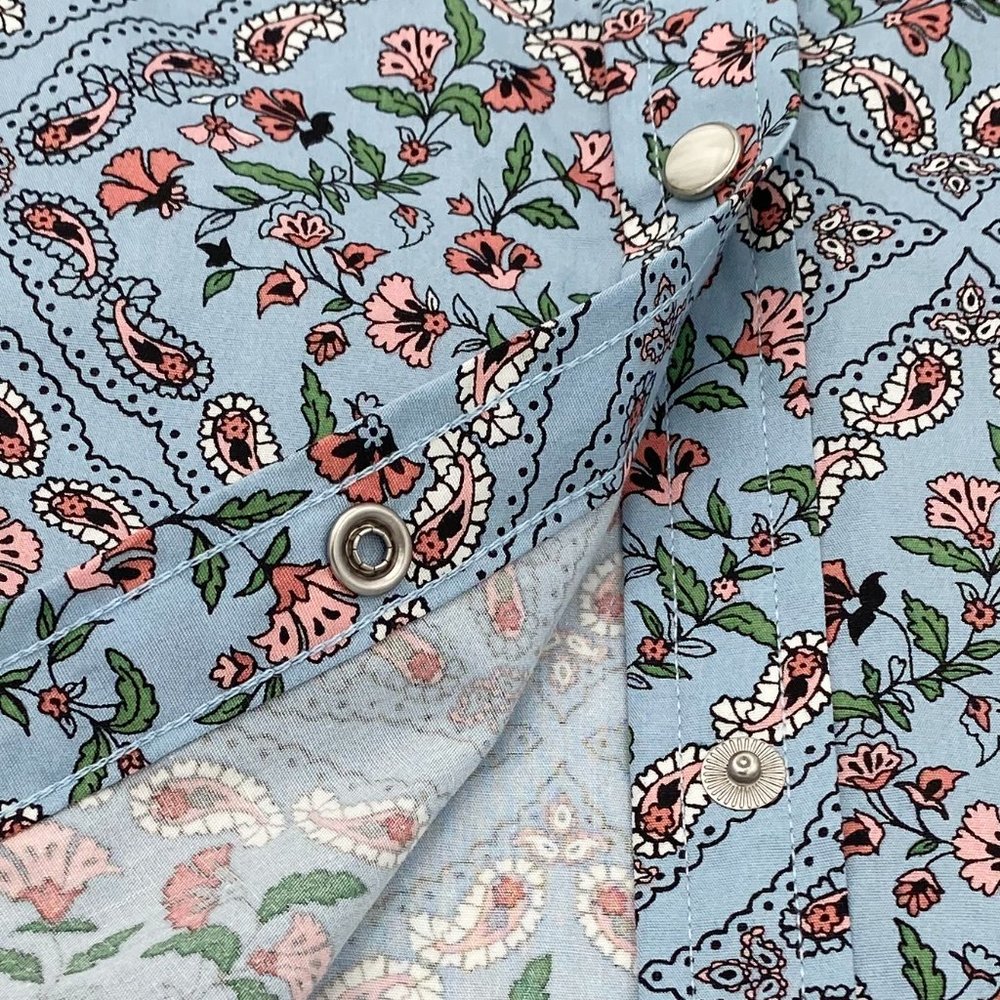 Wrangler | 100% Cotton Floral Paisley Print Woven Western Snap Top | NWOT - Picture 6 of 11